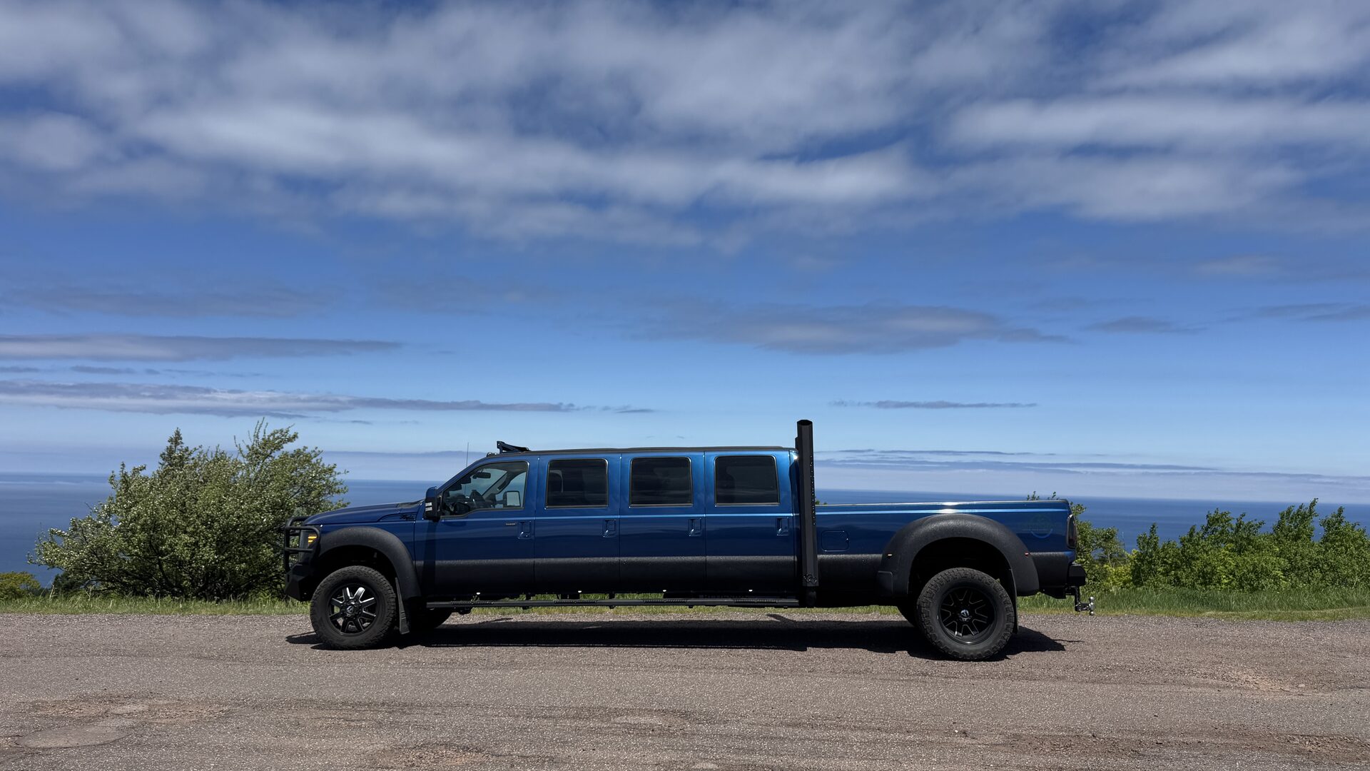 BlueFire truck by Lake Superior
